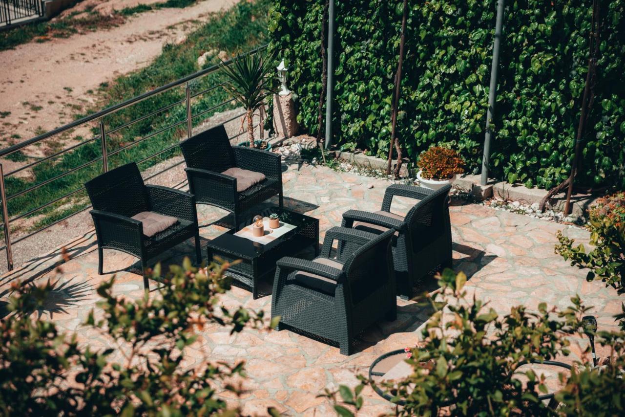 Apartment Dany - Free Beach Parking Makarska Buitenkant foto